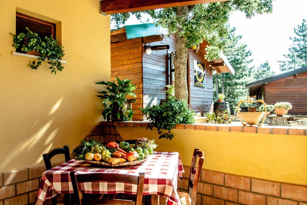 Отель La Taverna Dei Briganti Cotronei Экстерьер фото