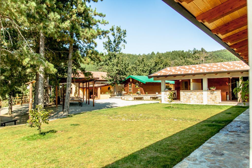 Отель La Taverna Dei Briganti Cotronei Экстерьер фото
