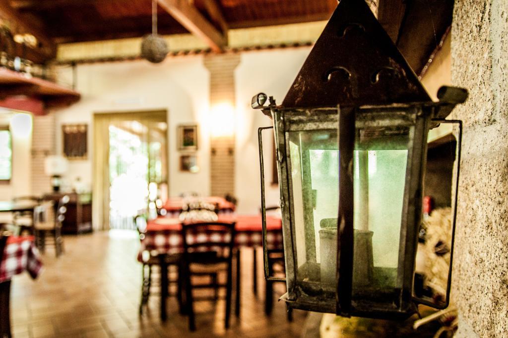 Отель La Taverna Dei Briganti Cotronei Экстерьер фото